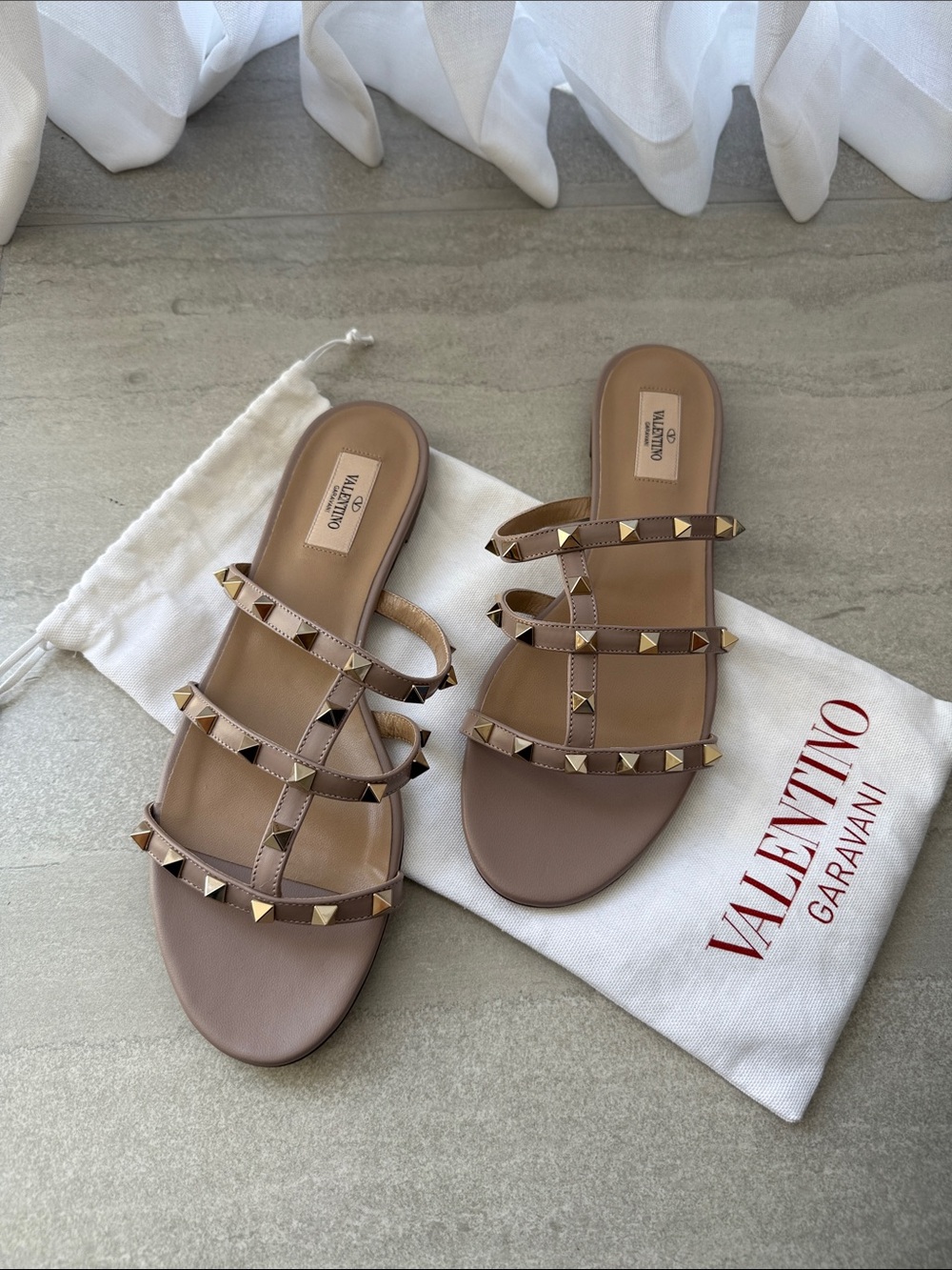Valentino Garavani Nude Brown Rockstud Leather Slide Sandals
